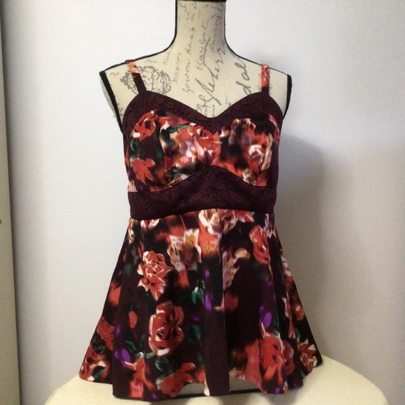 Torrid Scuba Lace Peplum Cami Plus Sz 00 Floral Wine - Picture 3 of 9
